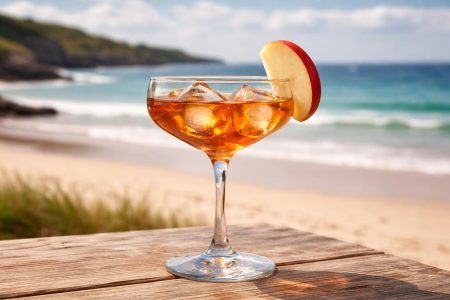 verre-cocktail-pomme-plage-vagues