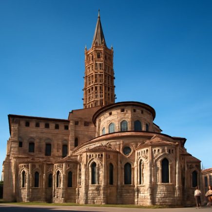 Histoire de la Basilique Saint-Sernin de Toulouse : ses Origines et Secrets