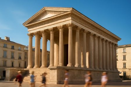 Histoire de la Maison Carrée de Nîmes : de Rome à l'UNESCO