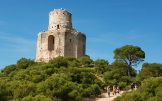 Histoire de la Tour Magne à Nîmes : Origine et Secrets du Monument