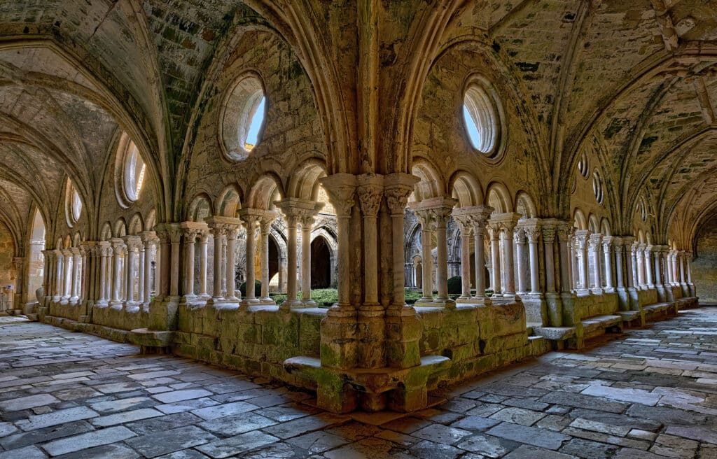 Les parois de l'abbaye (cette photo se trouve sur le site de flickr)